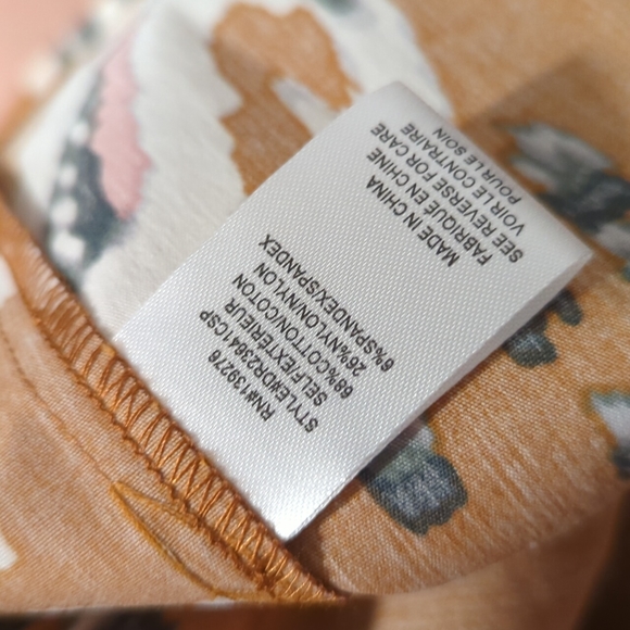 FINAL SALE 🆕🌿NORDSTROM TOP🌿 - Picture 6 of 6